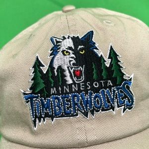 Vintage Minnesota Timber Wolves strap back